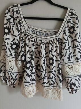 Christian Siriano NY Top  Blouse Size XL  Crochet Lace Boho Floral Linen Blend